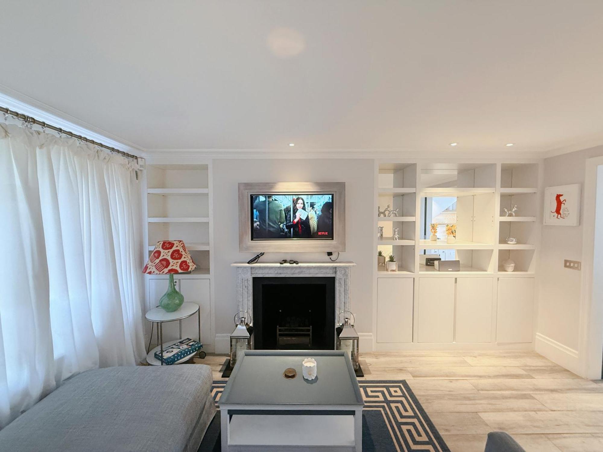 Stylish 3-bedroom Terrace House Near Earls Court Villa Londen